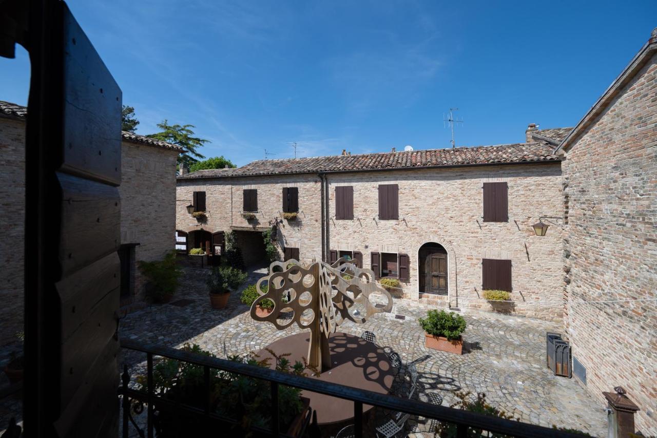 Palazzo Viviani Castello Di Montegridolfo Hotel Exterior foto