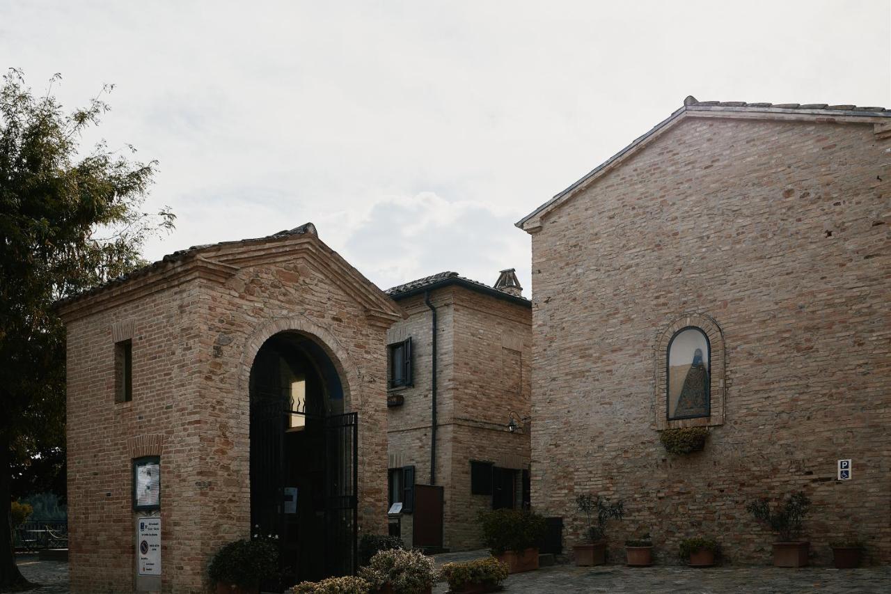 Palazzo Viviani Castello Di Montegridolfo Hotel Exterior foto